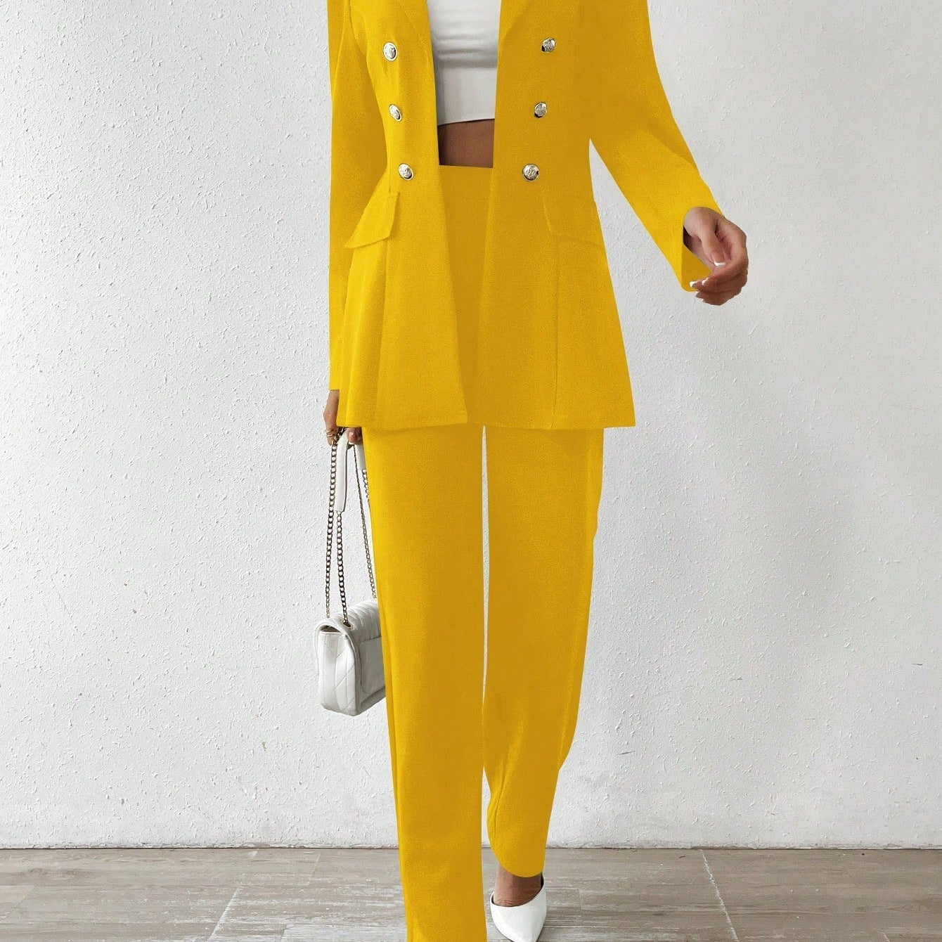 KAM – Elegant jakkesæt med stil