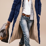 Johna – Luksuriøs vendbar sherpa-frakke