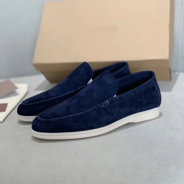 Klassiske slip-ons med kontrastsål