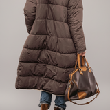 Johna – Luksuriøs vendbar sherpa-frakke