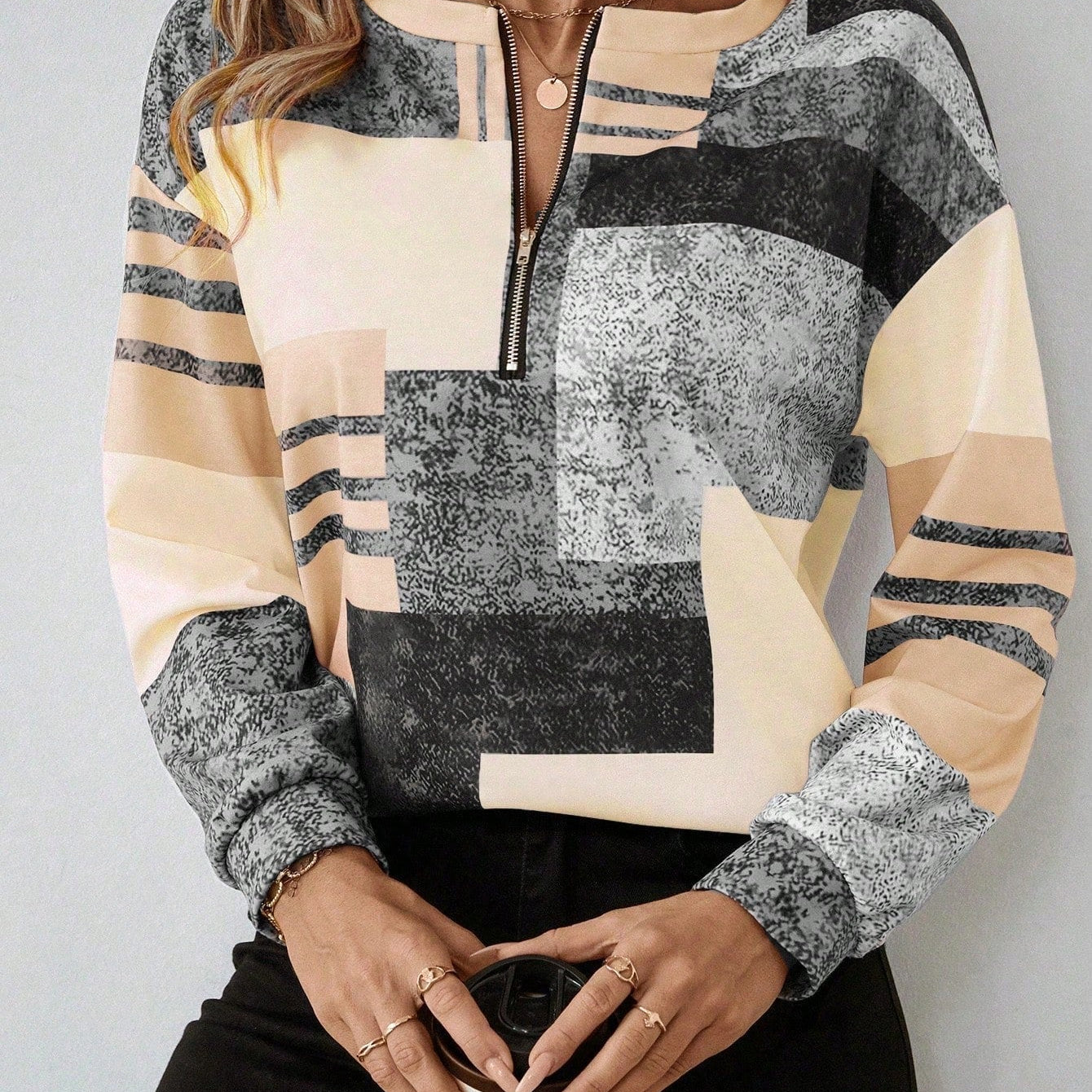 Karen | Trøje med grafisk print og lynlås