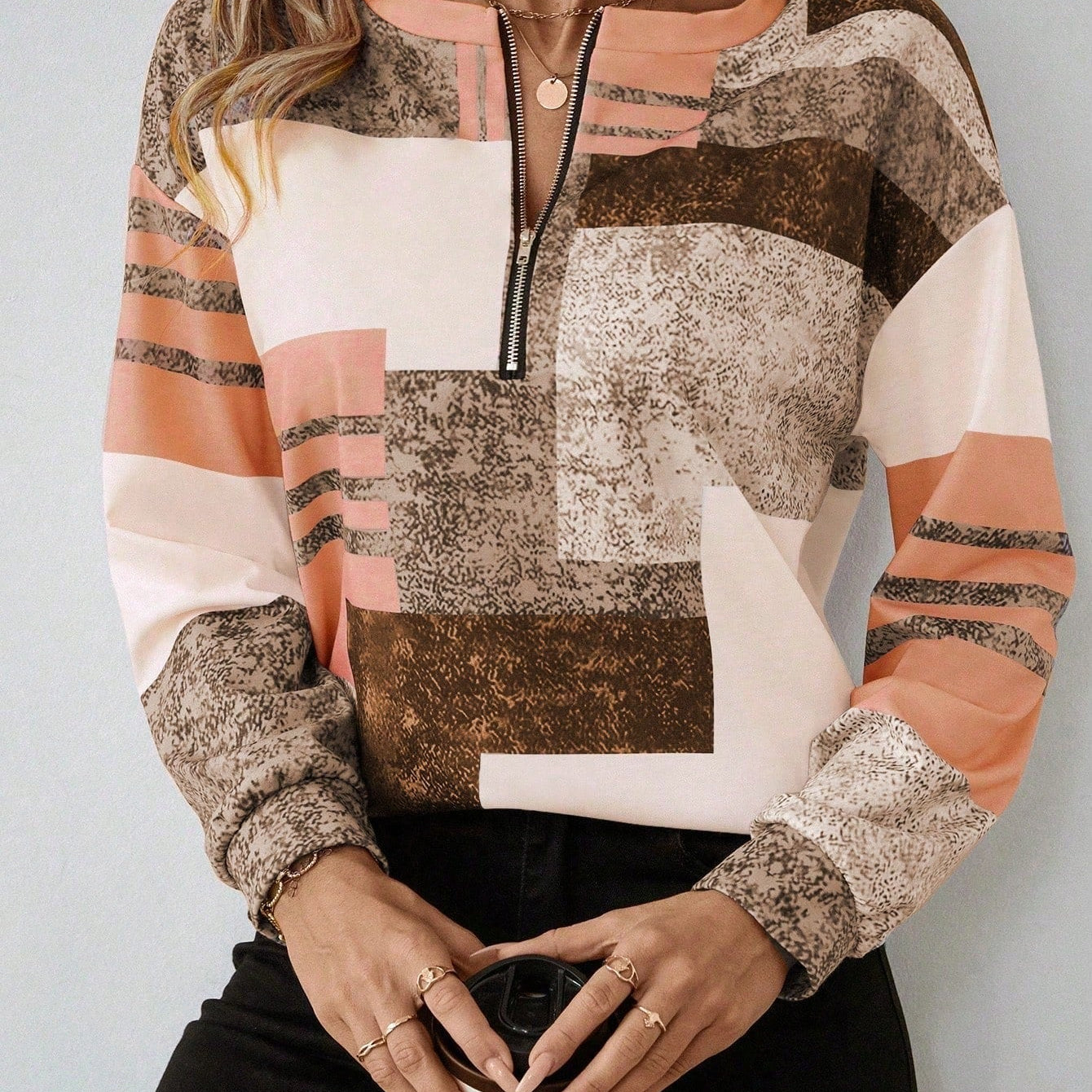 Karen | Trøje med grafisk print og lynlås