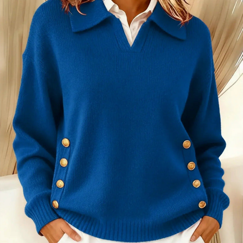 Flora – Elegant Striktrøje med Knapdetaljer