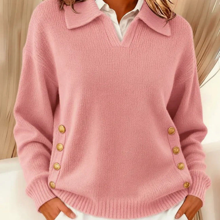 Flora – Elegant Striktrøje med Knapdetaljer