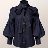 Denim-inspireret skjorte med sløjfe