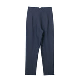 Professionelt look: Høje bukser til kvinder på arbejde