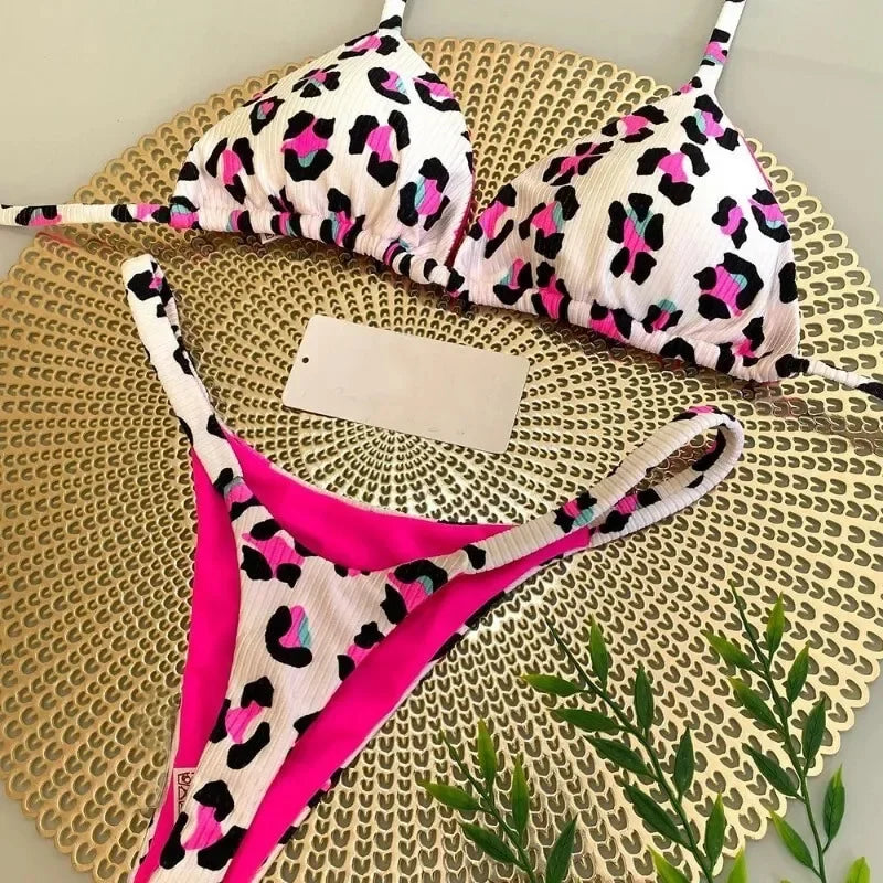 Wild Bikini: Strandtøjssæt med print