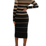 Elegance i strik: Stribet kjole til arbejde