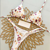 Wild Bikini: Strandtøjssæt med print