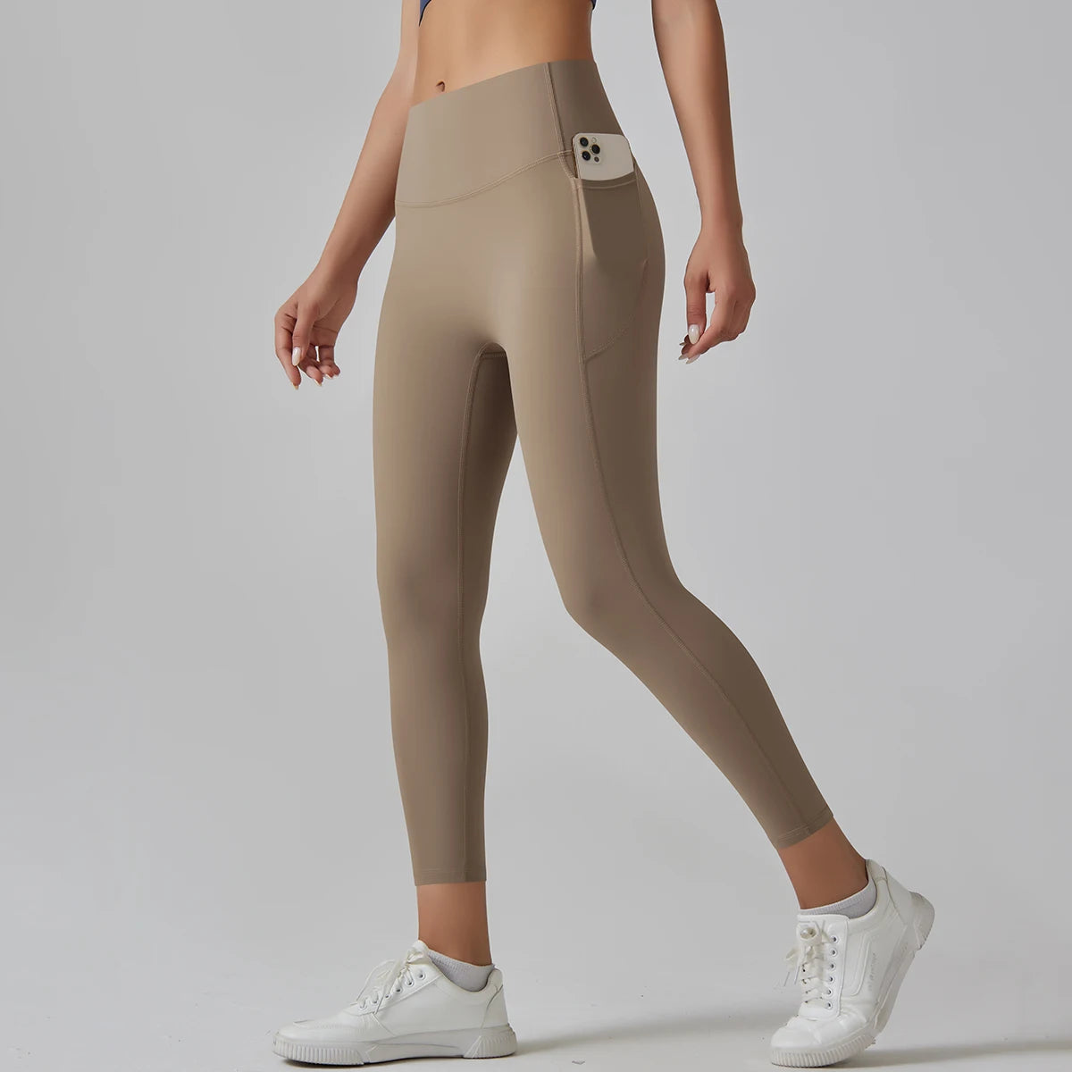 Leggings til kvinder med lomme: Komfort og stil i fitnesscentret