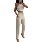 Professionelt look: Høje bukser til kvinder på arbejde