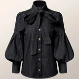 Denim-inspireret skjorte med sløjfe