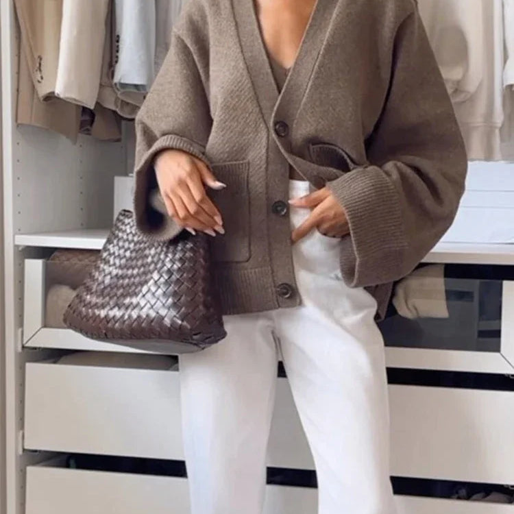 Cardigan Urban Elegance