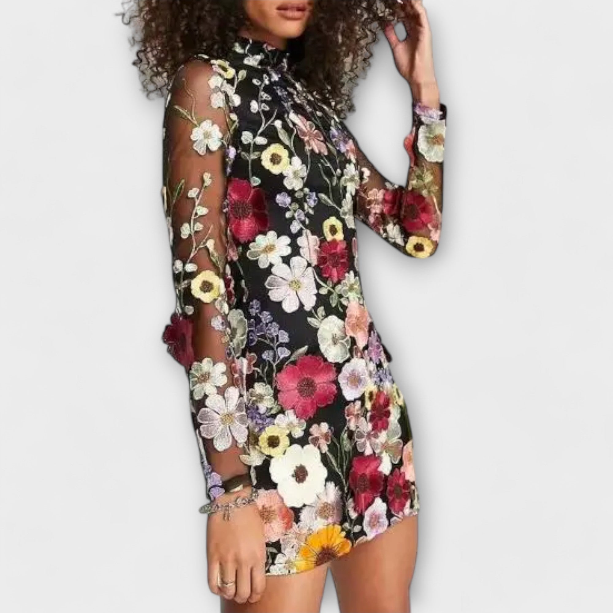 Kjole med 3D-blomstermønster