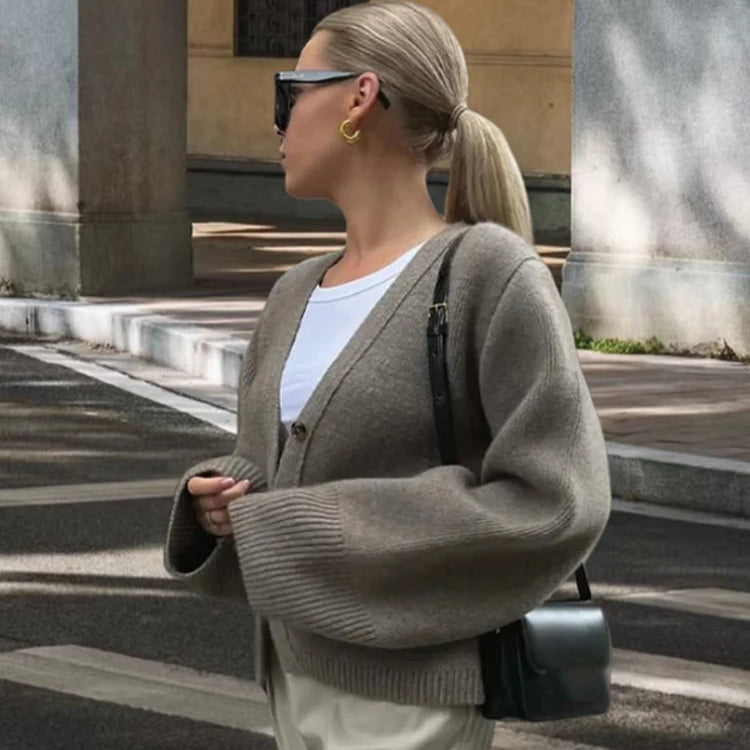 Cardigan Urban Elegance