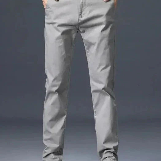 Simon | Bukser udstråler subtil luksus og tidsløs elegance.